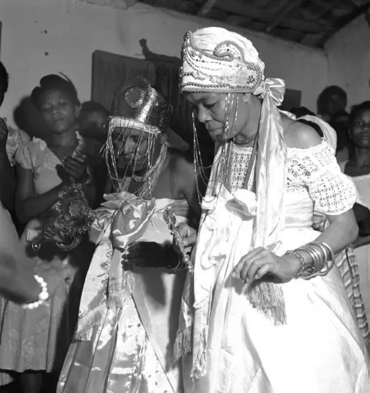 A Ancestralidade Africana: A importância do culto aos ancestrais em tradições afro-americanas