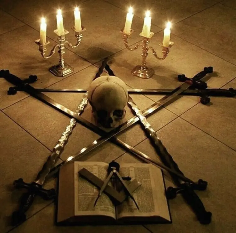 A Chave dos Grandes Mistérios de Eliphas Lévi: A Magia e a Filosofia