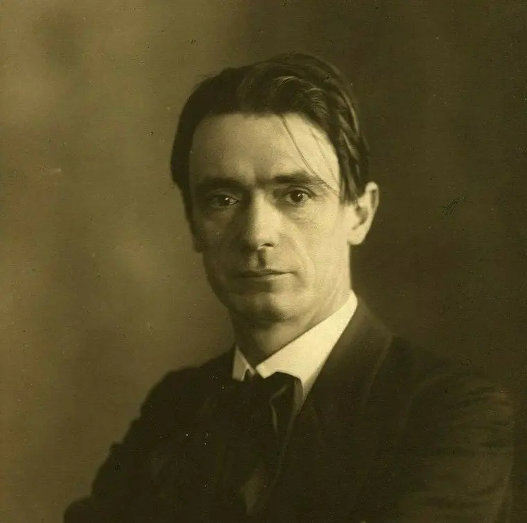 A Inicição de Rudolf Steiner: O Caso do Desenvolvimento da Antroposofia