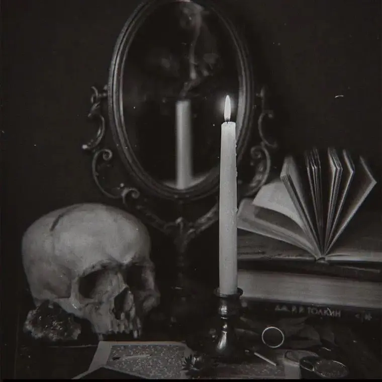 A Necromancia na Prática Wiccan: Invocação de espíritos e honra aos ancestrais