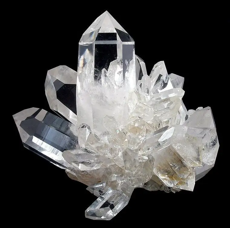 Cristal de Quartzo: O Uso em Meditação e Ritual