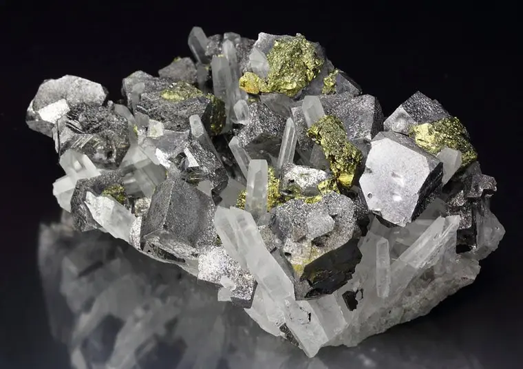 Galena: O Mineral da Abundância e da Riqueza