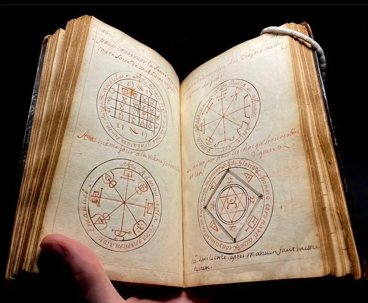 O Heptaméron: A Magia Angelical de Pedro de Abano