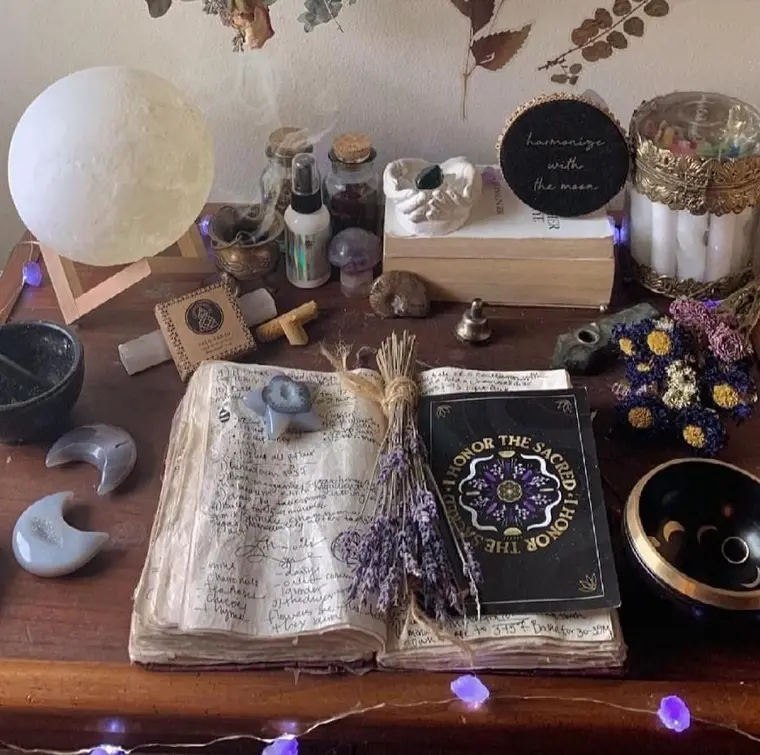 O Livro de Chão: A Conexão com a Magia Taoísta e a Ideia de Híbridos