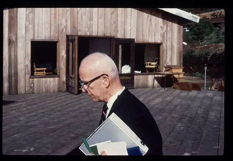 O Papel de Buckminster Fuller na Arquitetura da Contracultura