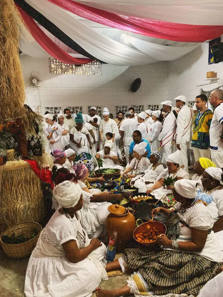 Santería e a Diáspora Africana: A Manutenção da Tradição na América