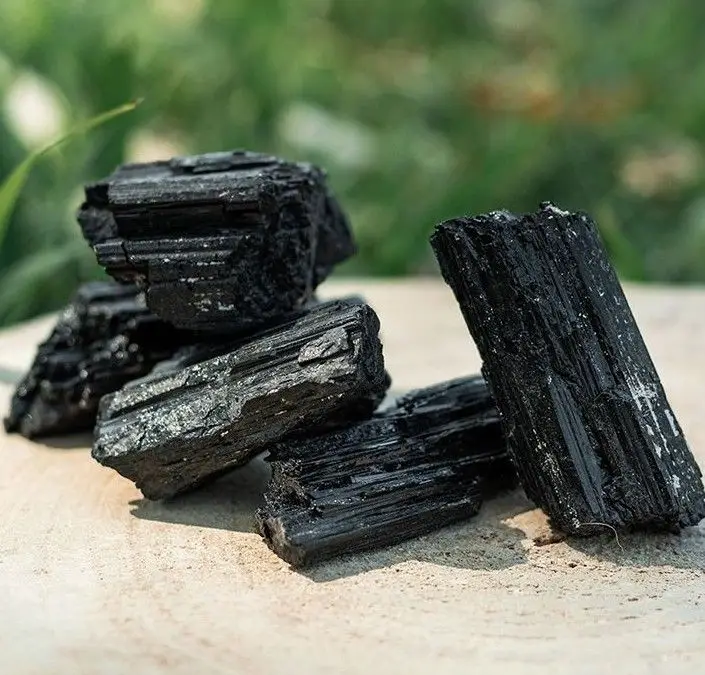 Turmalina: A Pedra da Proteção contra Energias Negativas