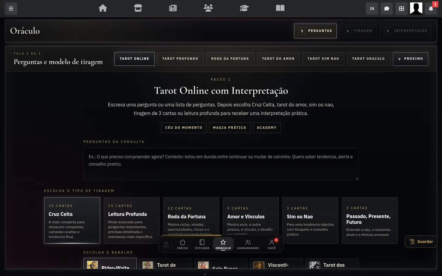 A mesa de tarot online da Chaos Society, com as cartas dispostas para a tiragem