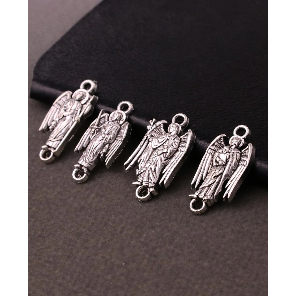 Conjunto De Quatro Medalhas De Rosário Com Pulseira De Arcanjo São Michael Uriel Gabriel Raffaele Conector De 